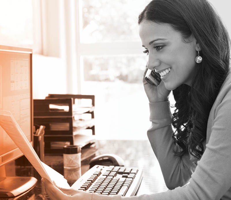 Spanish translator at desk